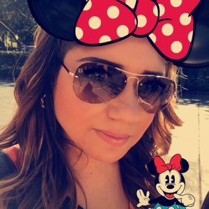 Meet your Posher, Beatriz